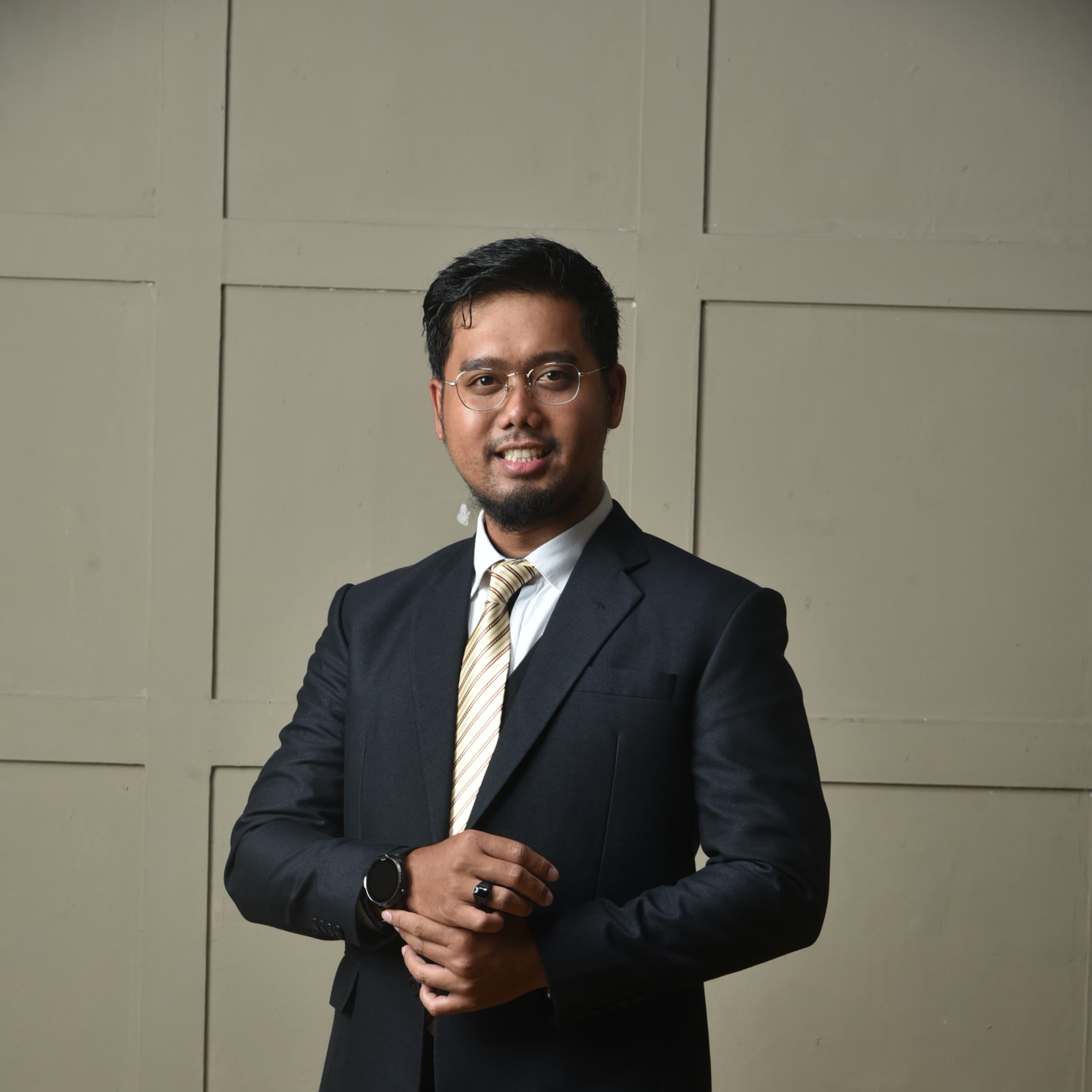 Feby A. Dzuhri, S.Si.Kom